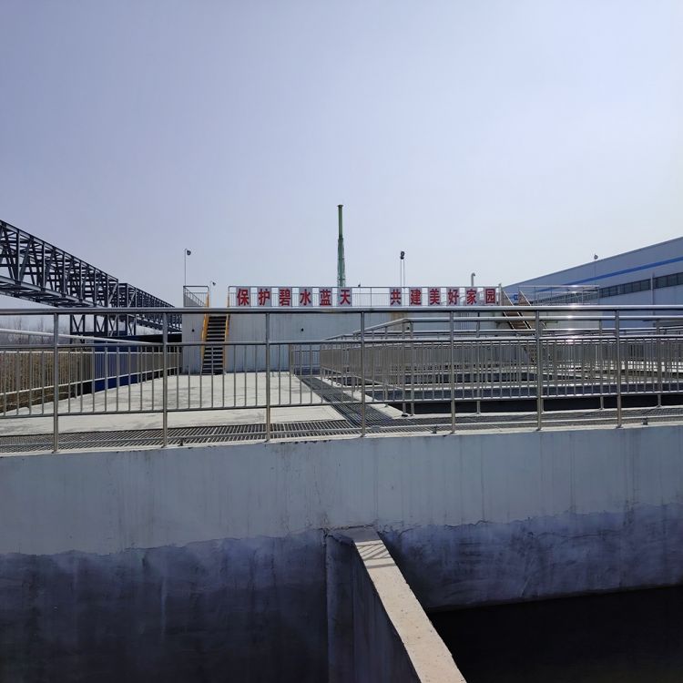 山东工业污水处理公司光博环保黑臭水体治理方案：生态修复与曝气增氧联用技术的实践与应用